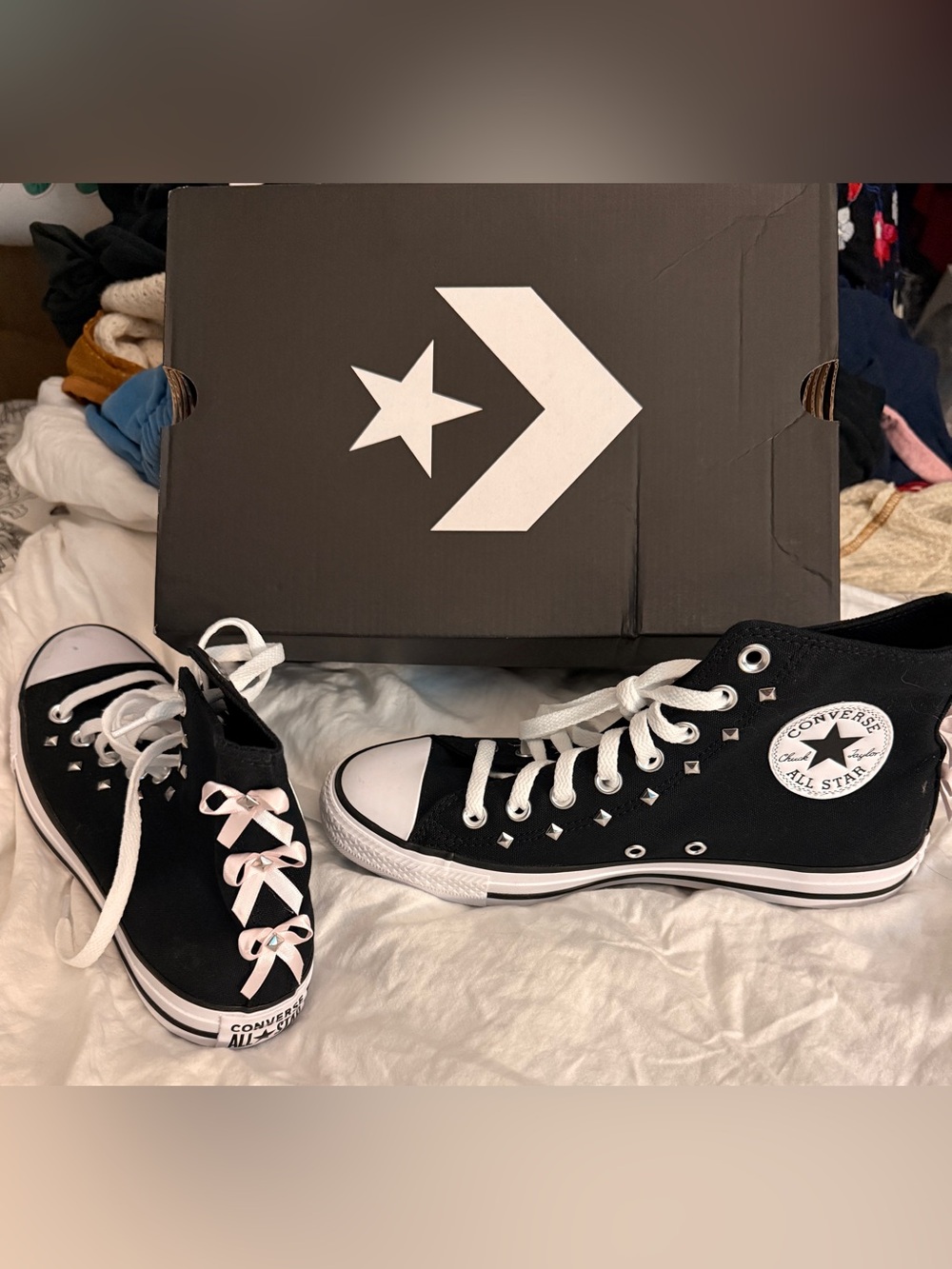 NIB Converse Chuck Taylor All Stars Bows & Studs High Top Sneakers sz 8.5 Women